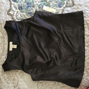 Amanda Smith black top